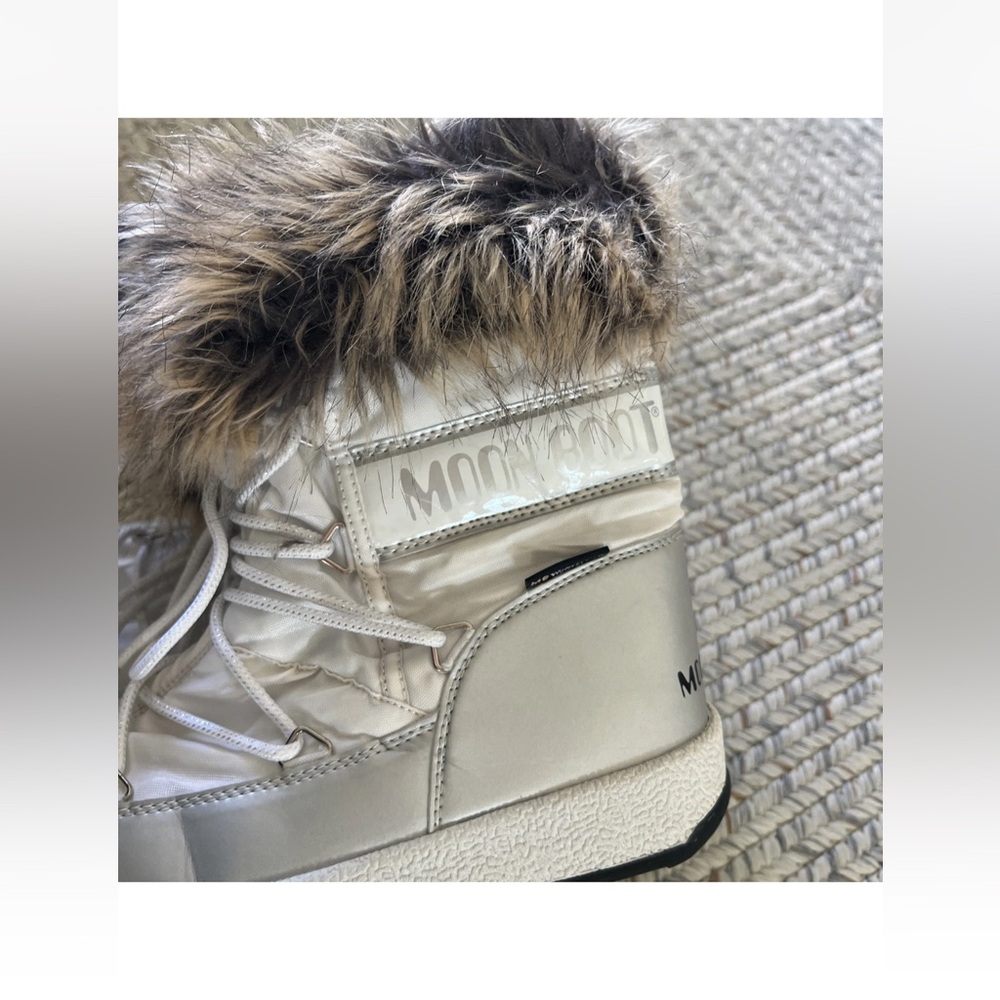 Moon Boot Monaco Low with Fur - Picture 1 of 7